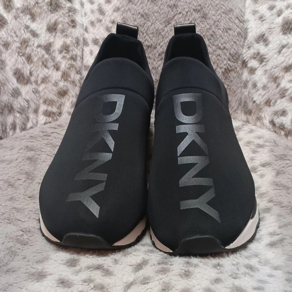 DKNY Black Slip-On Sneakers Like New - Picture 2 of 10